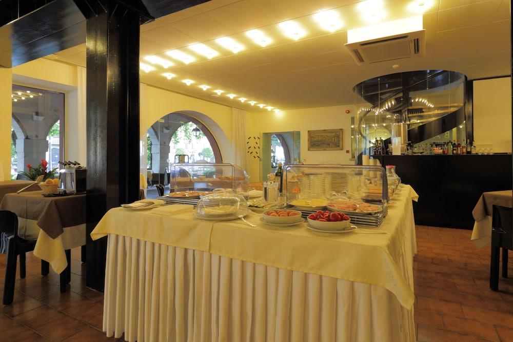 Hotel Piroscafo Desenzano del Garda Exterior foto